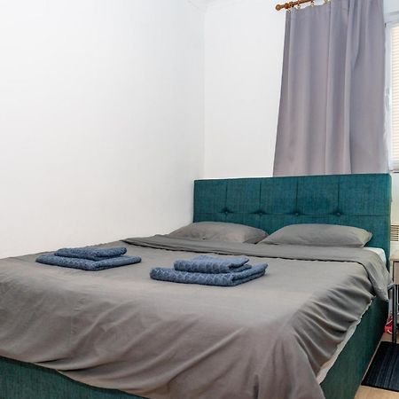 Modern Apt Upon Tsimiski Salonicco Esterno foto
