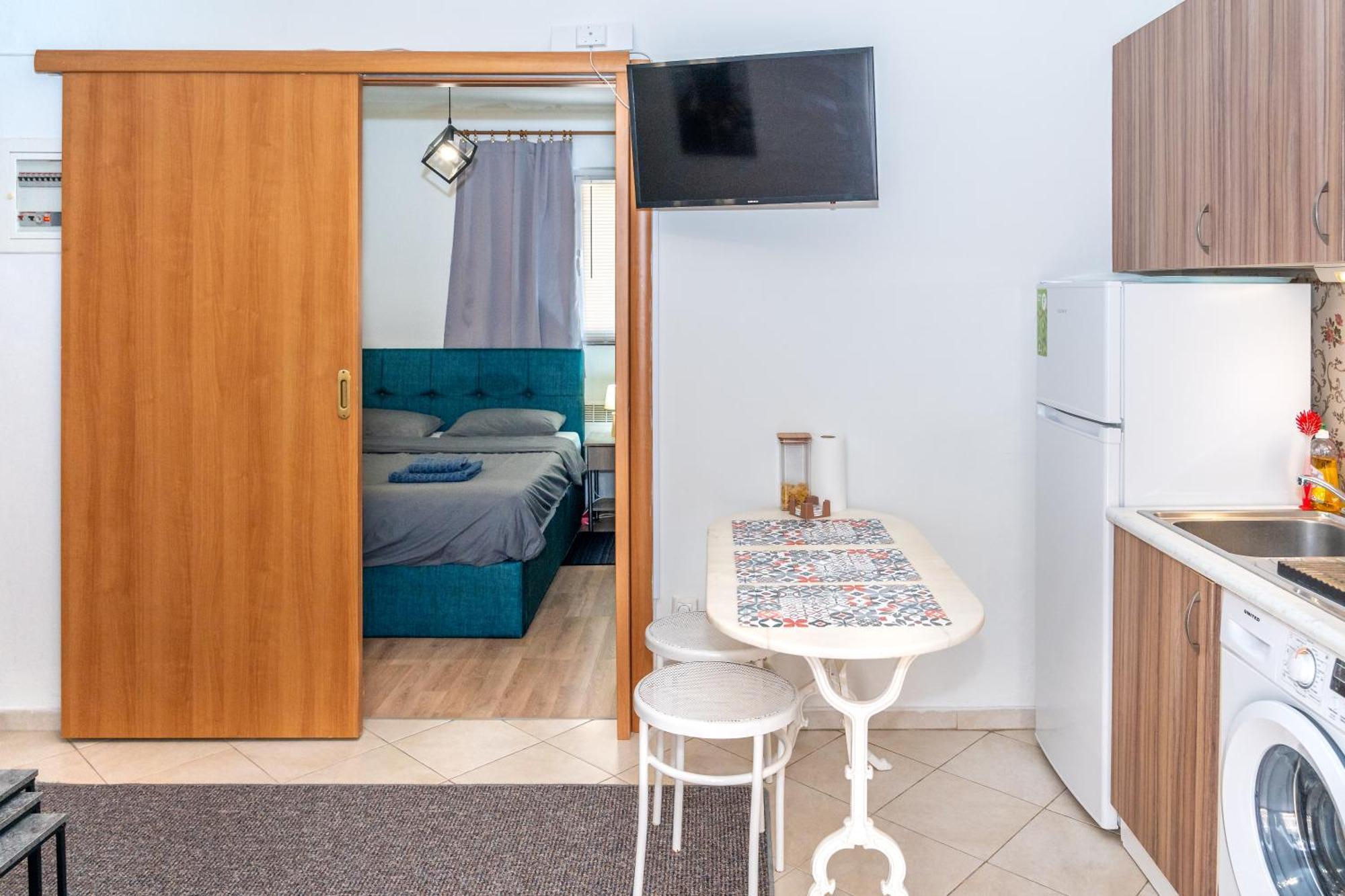 Modern Apt Upon Tsimiski Salonicco Esterno foto